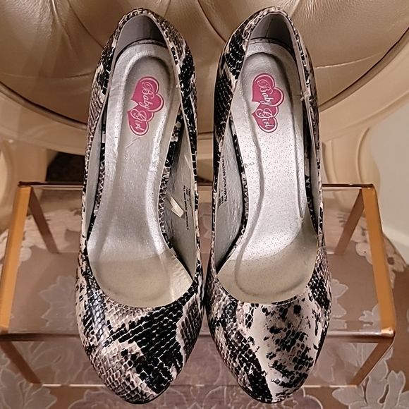 Baby Girl Black & Gray Snakeskin Print Heels - Picture 4 of 16